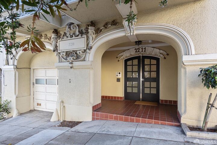 2 bed San Francisco home for sale 2211 Broderick Street 5, San