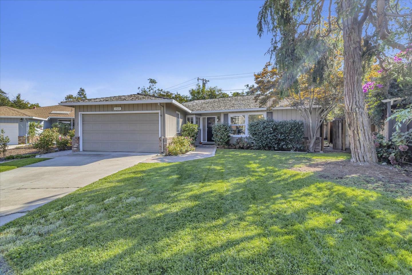 Property Photo:  1525 Melba Court  CA 94040 