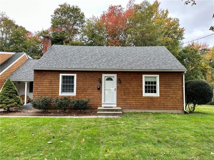 31 Cottage Place  Old Saybrook CT 06475 photo