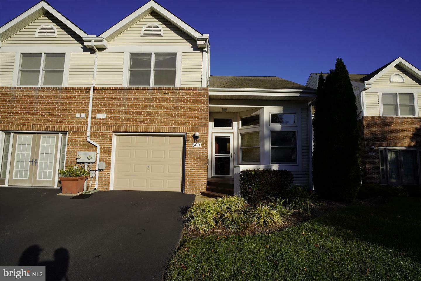 Property Photo: 6011 Bridgepointe Drive MD 21619