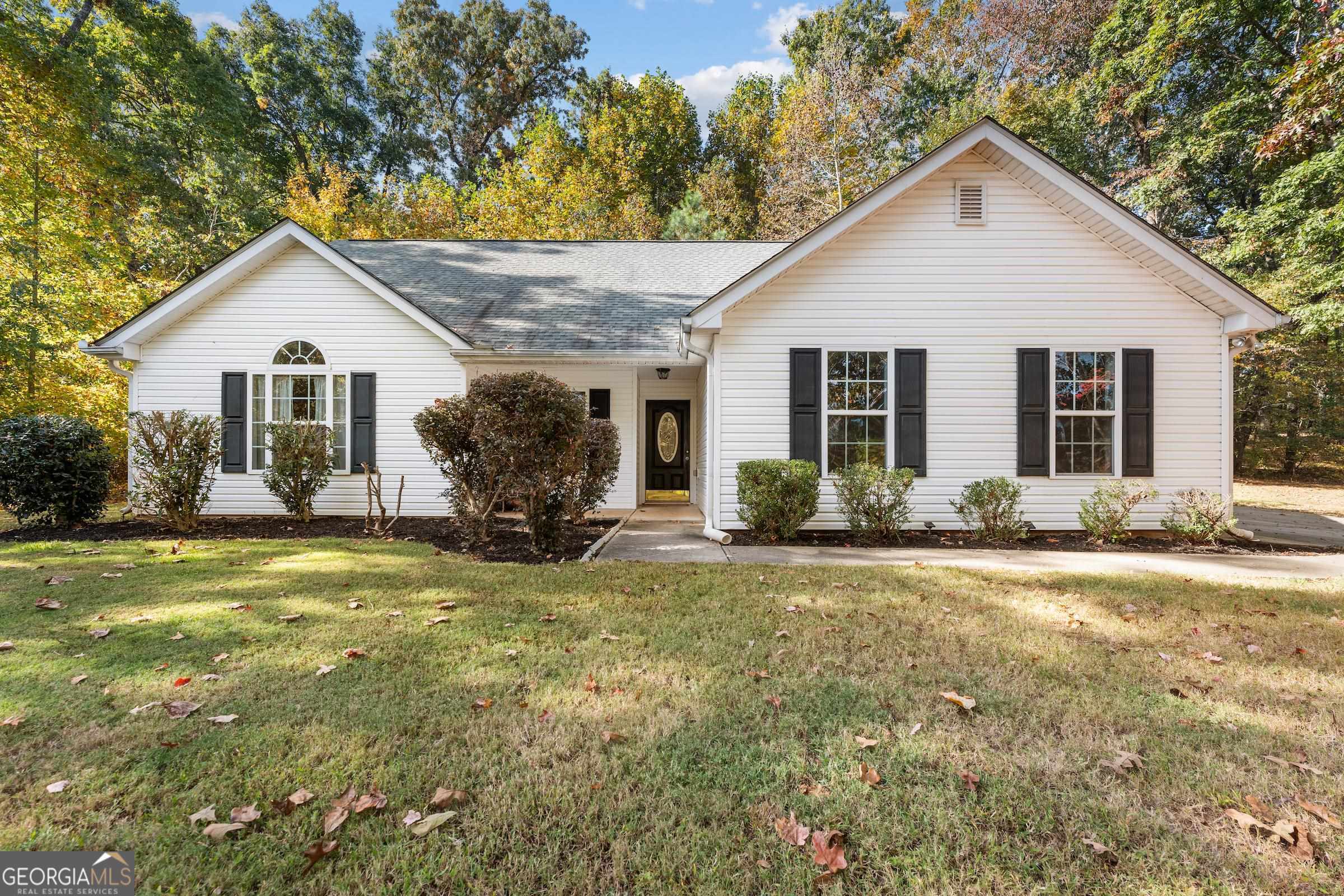 Property Photo:  228 Rolling Meadows Drive  GA 30528 