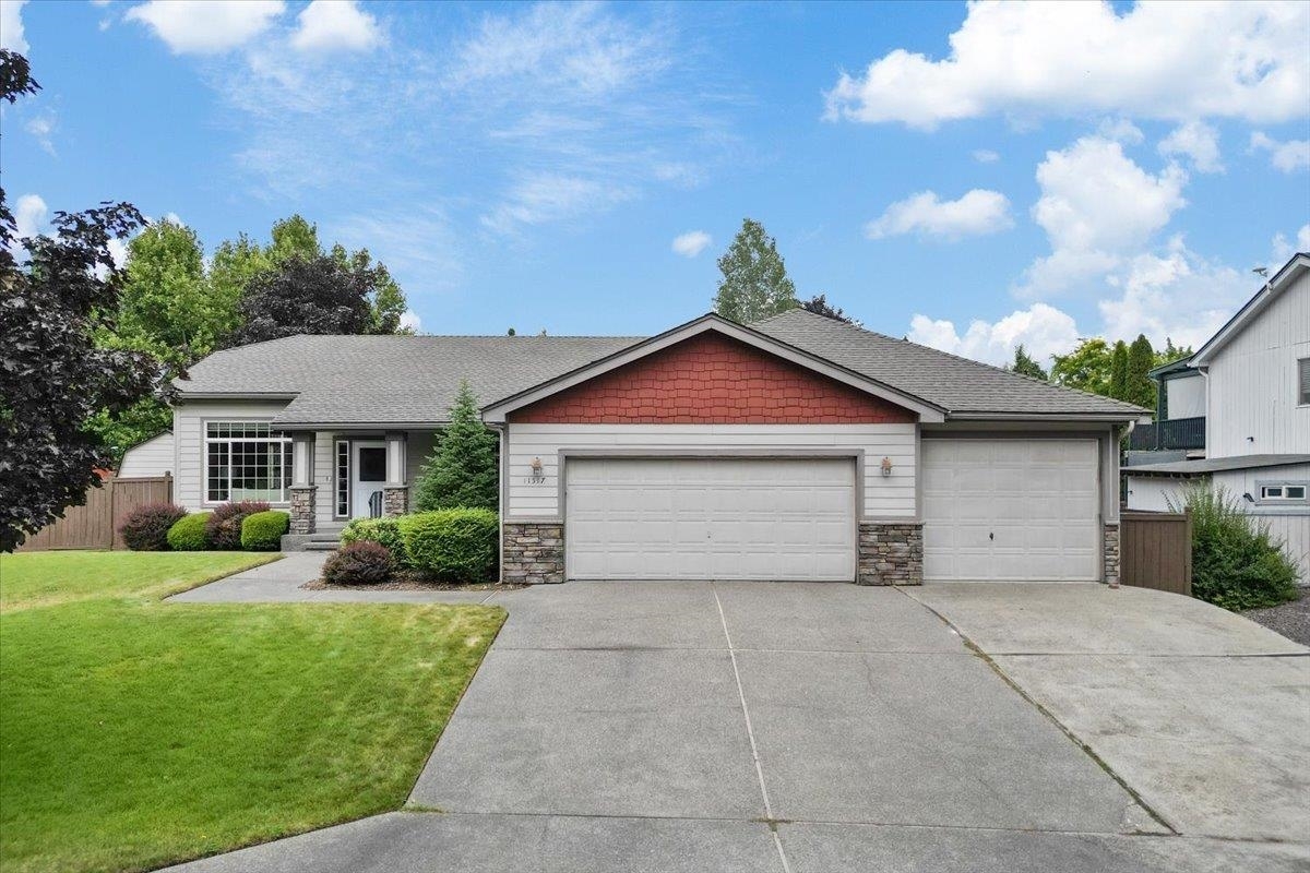 Property Photo:  11517 E 38th Ave  WA 99206 