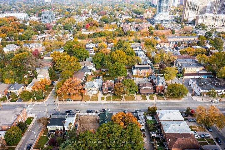 Property Photo:  25-27 Norwood Road  ON M4E 2S1 