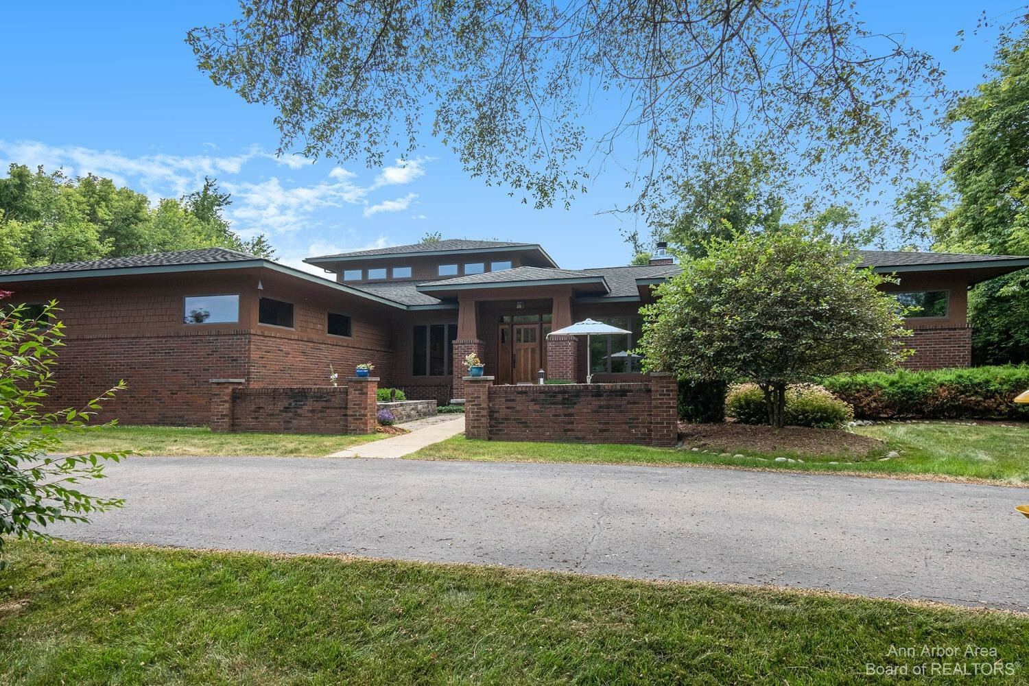 Property Photo:  7508 Timberwood Court  MI 48198 