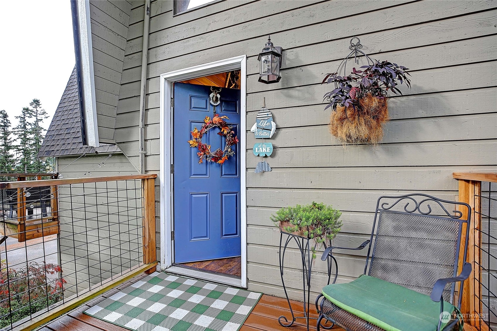 Property Photo:  426 Lochwood Drive  WA 98282 