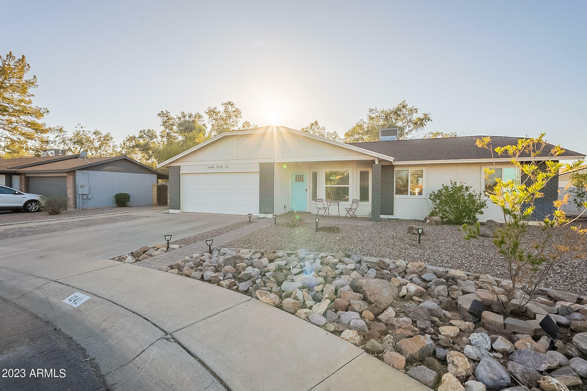 Property Photo: 1242 N Palm Street AZ 85234