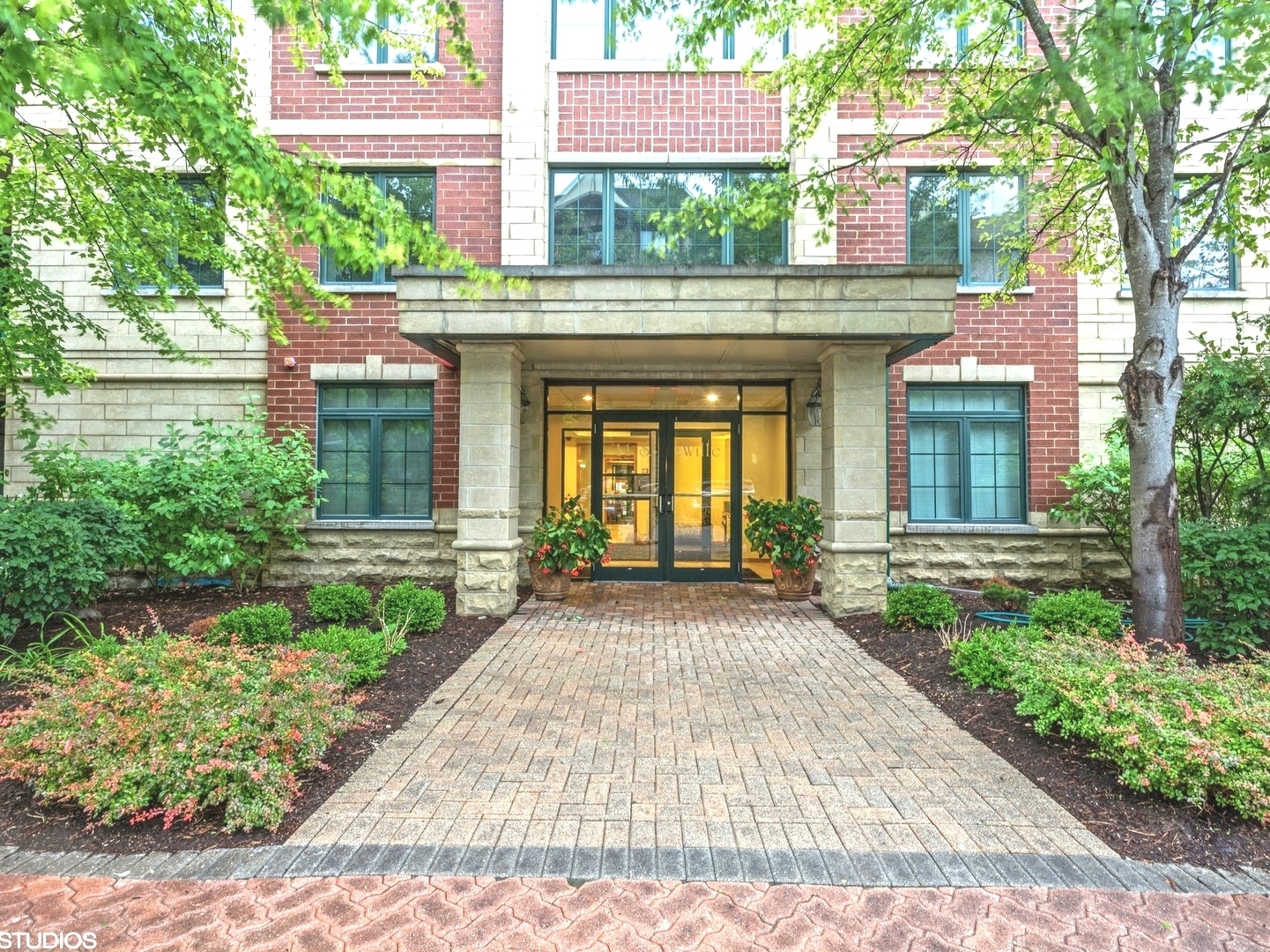 Property Photo: 11 S Wille Street 305 IL 60056