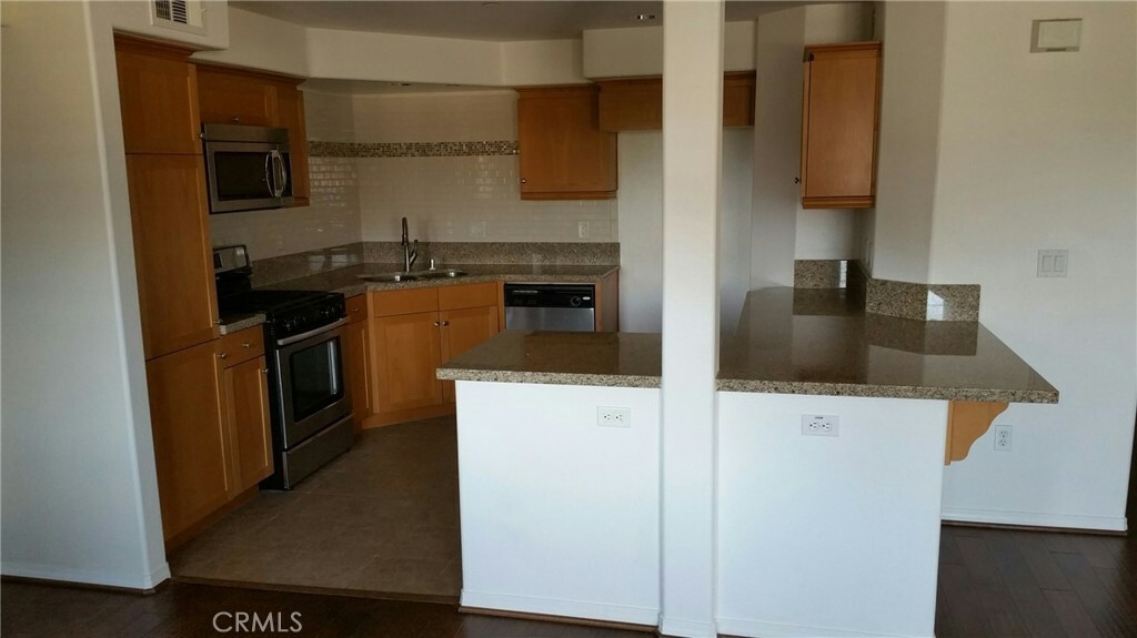 Property Photo:  1401 Lomita Boulevard 211  CA 90710 