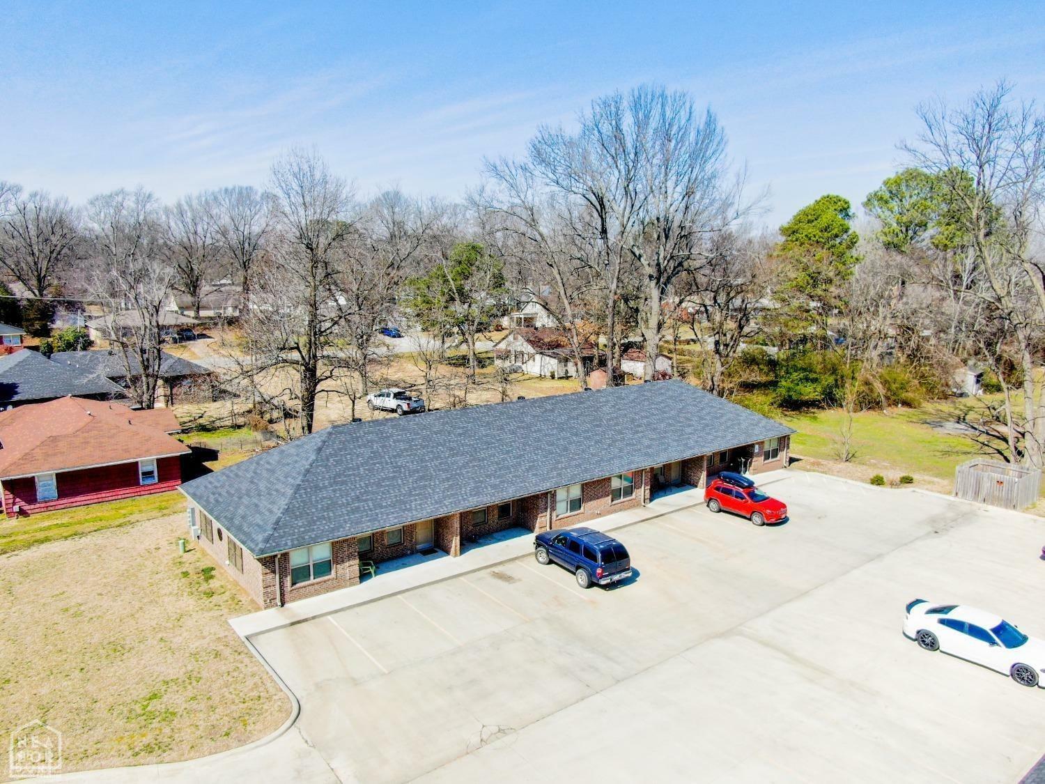 Property Photo:  1704 W Matthews Avenue  AR 72401 