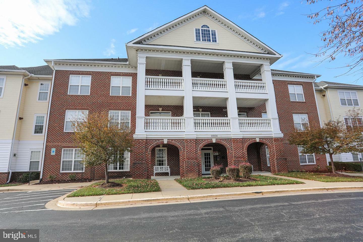 Property Photo: 11924 Darnestown Road 209 MD 20878