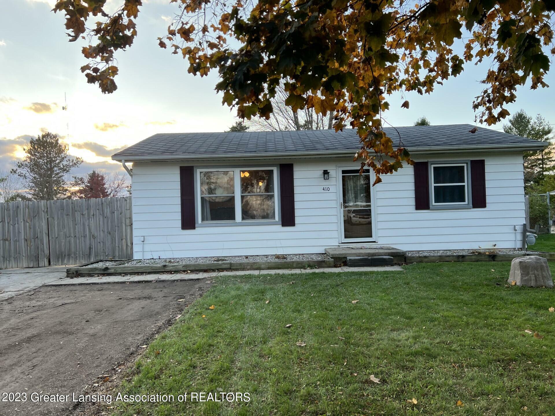 Property Photo:  410 Ionia Street  MI 48861 