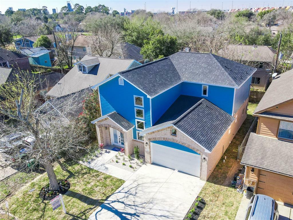 Property Photo:  4806 Elm Street  TX 77586 