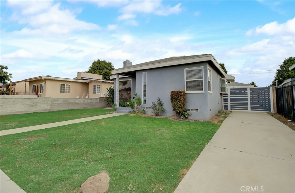 Property Photo:  16218 S Caress Avenue  CA 90221 