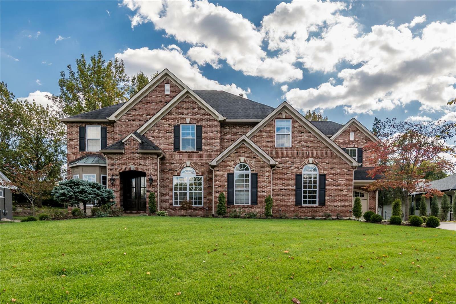 Property Photo:  6 Bon Hills Drive  MO 63132 