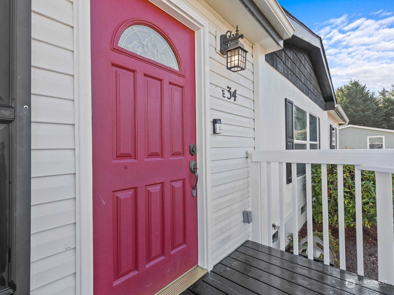 Property Photo: 31600 126th Avenue SE E34 WA 98092