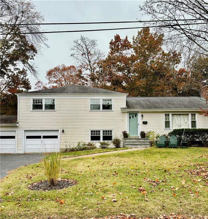 Property Photo: 9 Wedgewood Lane RI 02806