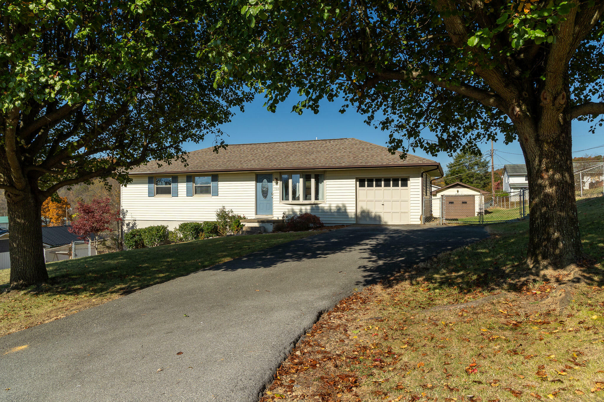 Property Photo:  708 Norris Avenue  TN 37665 