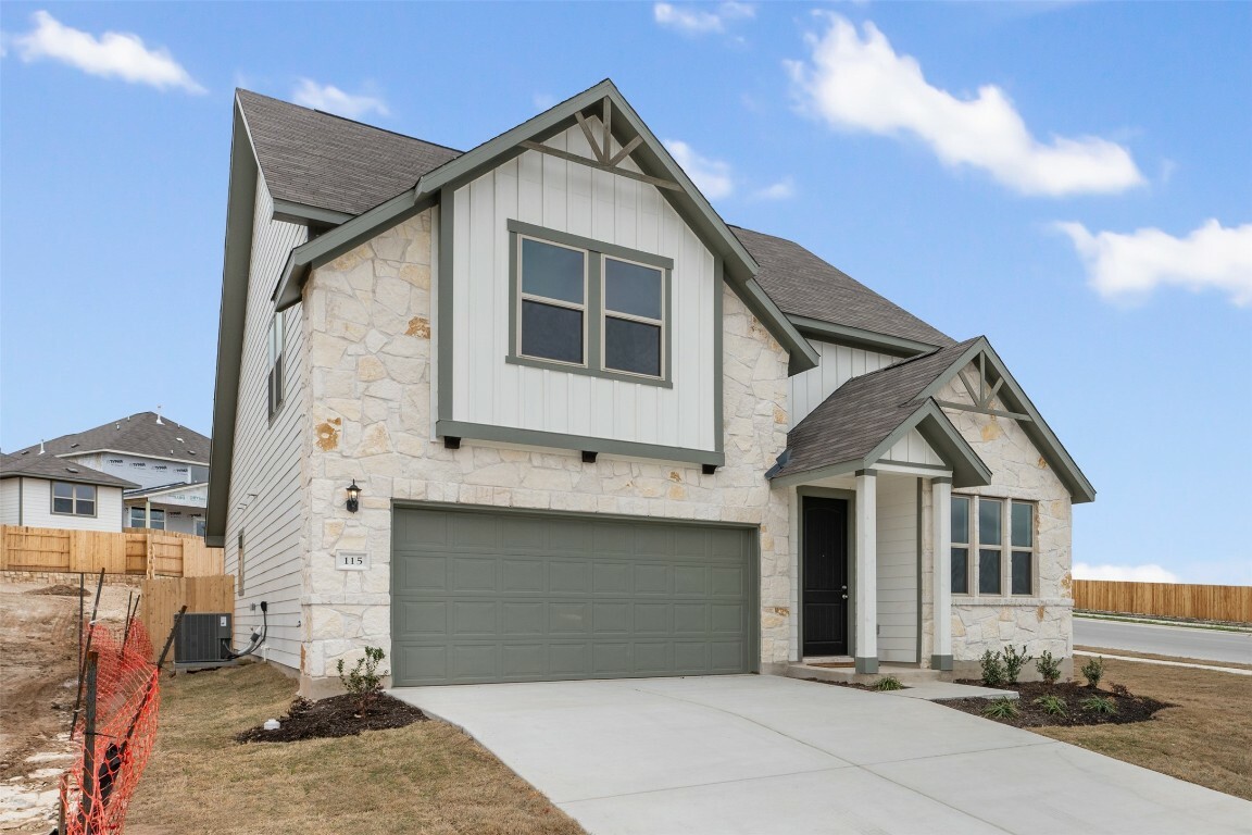 Property Photo: 115 Pinyon Pine Pass TX 78634