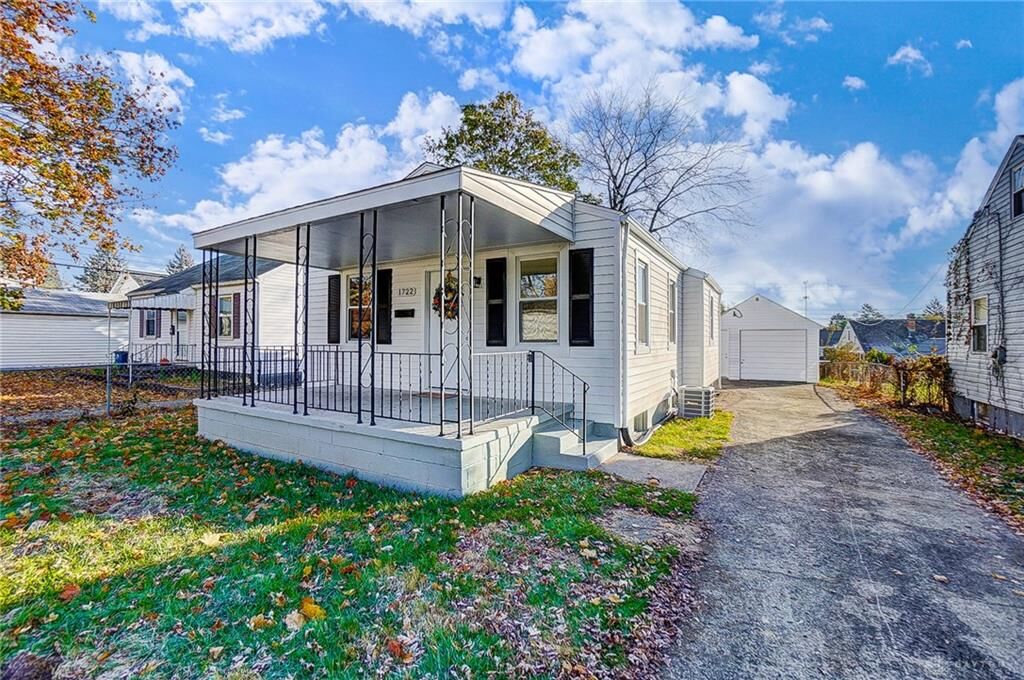 Property Photo:  1722 Meriline Avenue  OH 45420 
