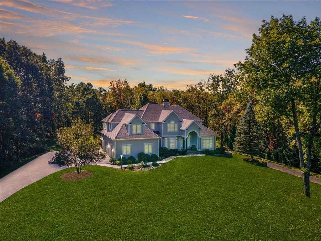 Property Photo: 86 Victor Dr NY 12603