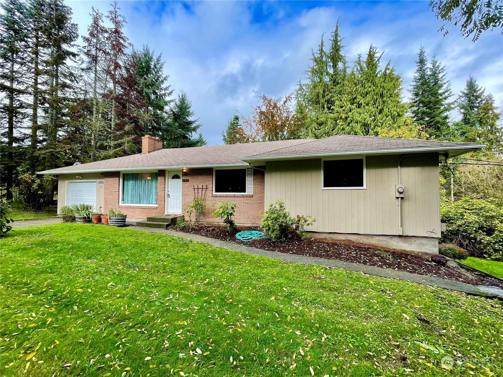 Property Photo:  4703 72nd Street E  WA 98443 