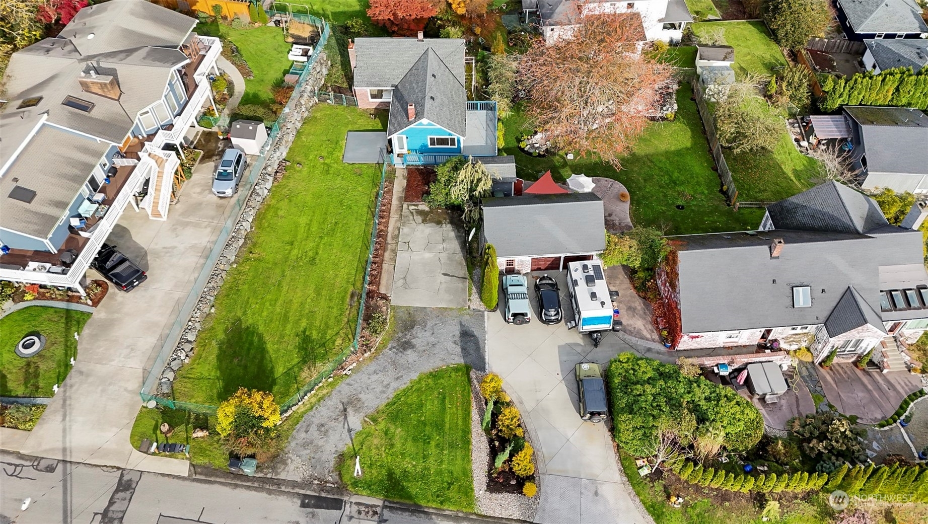 Property Photo: 1019 Edwards Avenue WA 98201