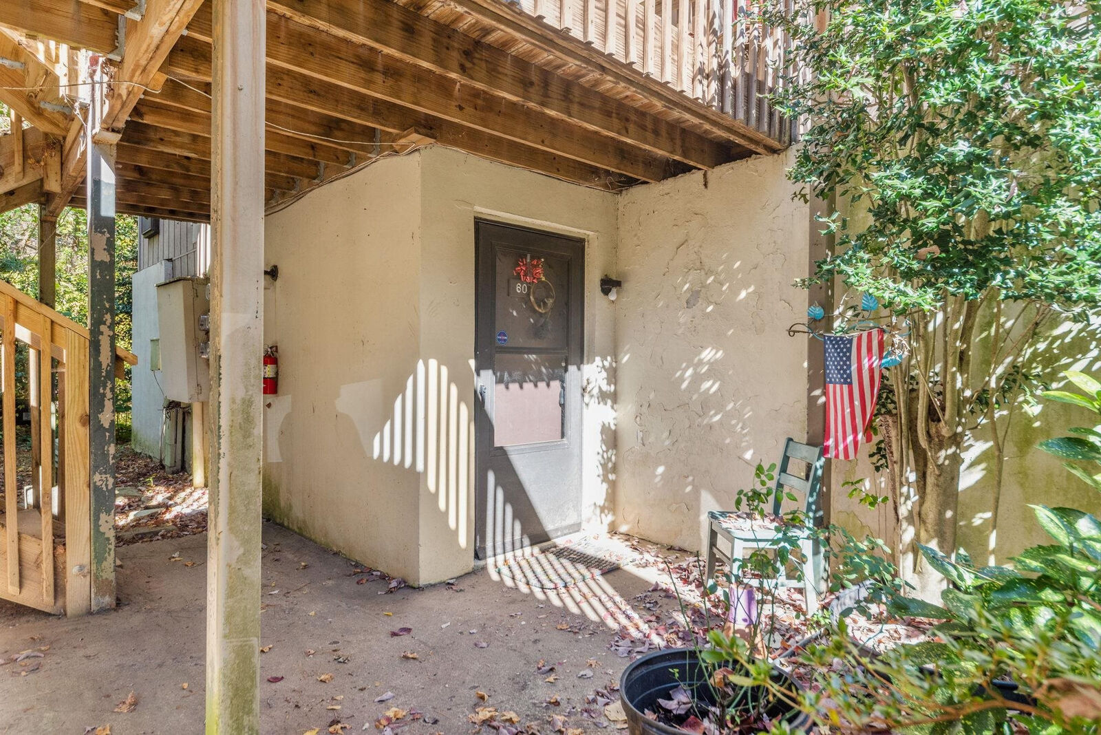 Property Photo:  607 Pine Ridge Place 607  NC 27609 