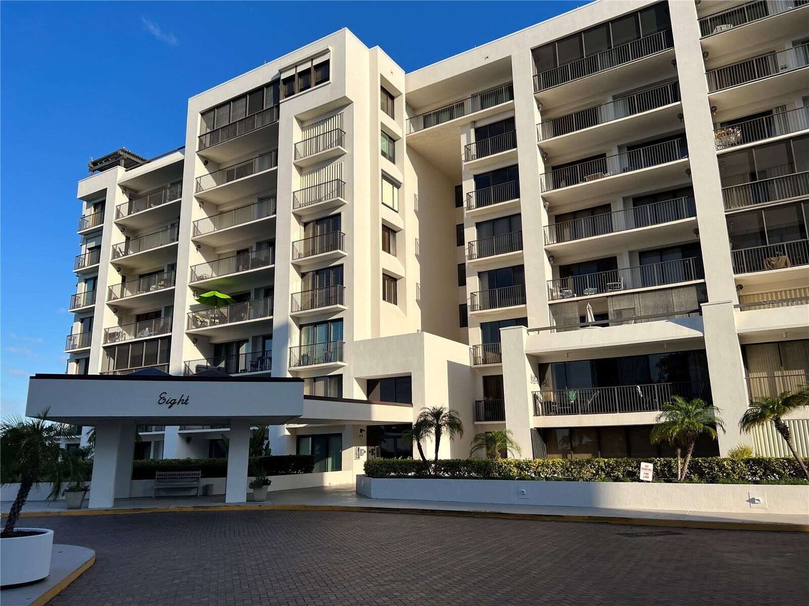 Property Photo: 8 Belleview Boulevard 805 FL 33756