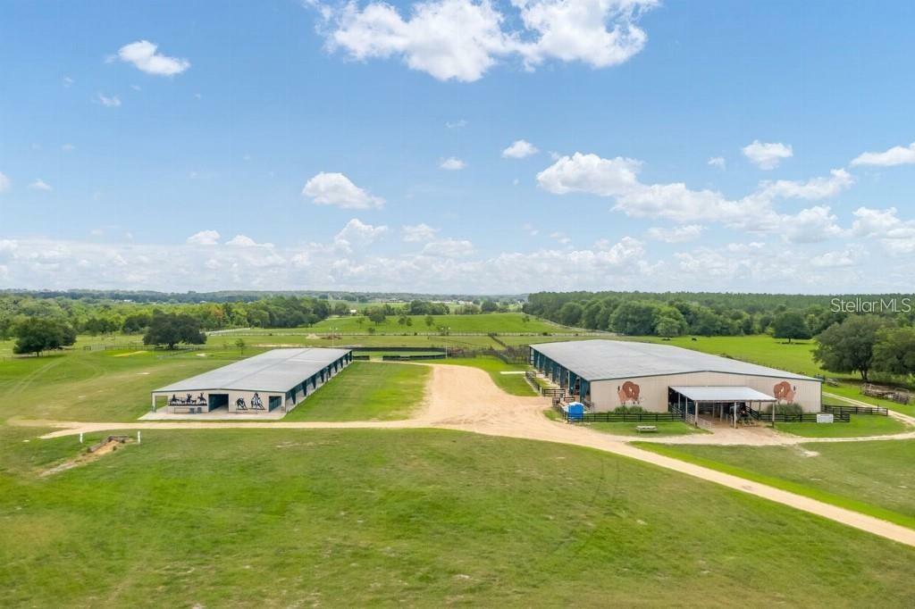 Property Photo: 40812 Grays Airport Road FL 32159