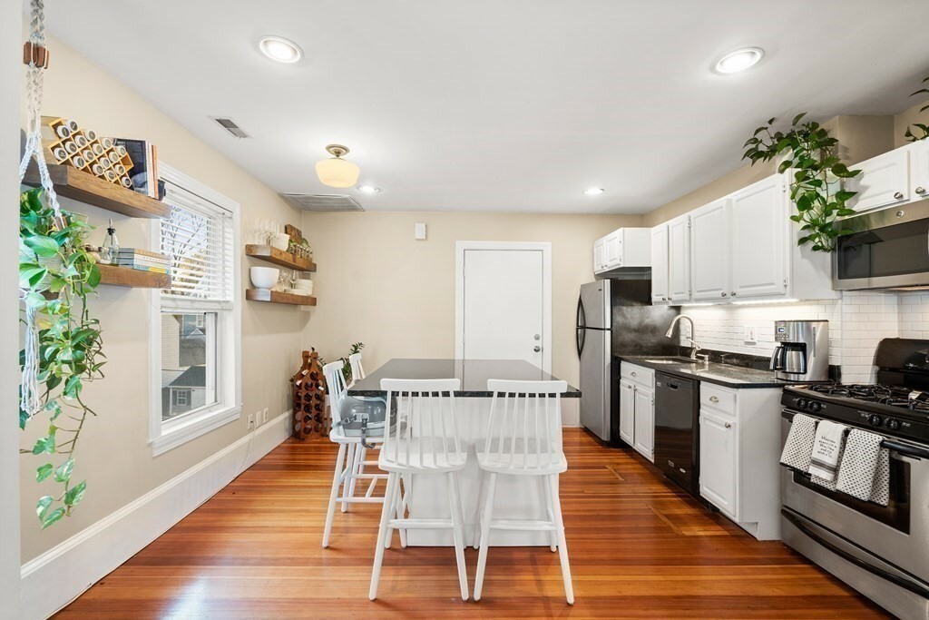 Property Photo:  22 Tolman Street 2  MA 02122 