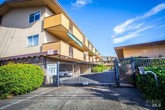 Property Photo:  155 Canal Street 21  CA 94901 