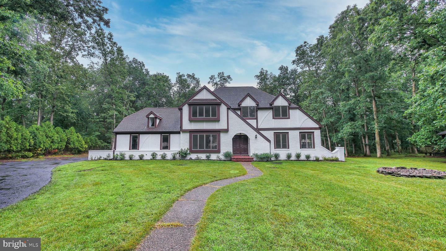 Property Photo:  26 Winfield Drive  NJ 08009 