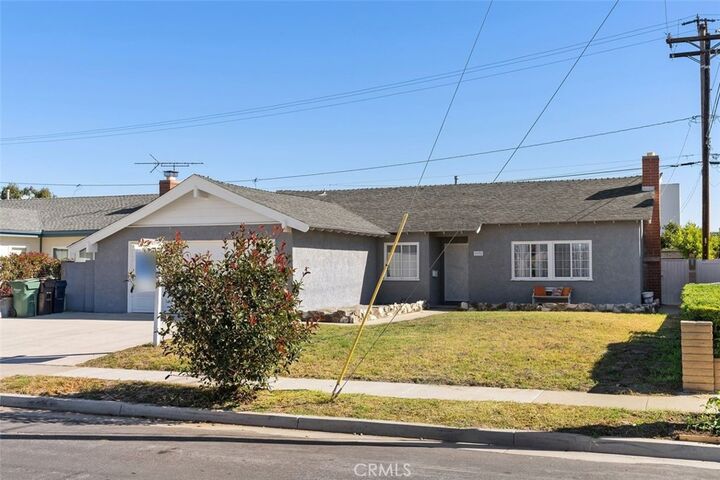 Property Photo:  15752 Hummingbird Lane  CA 92649