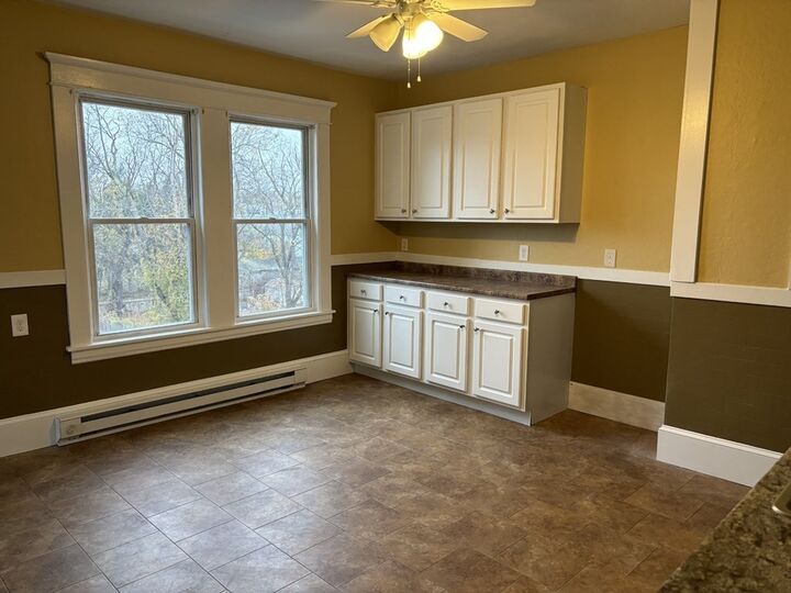 Property Photo:  603 Grattan St. 3R  MA 01020 