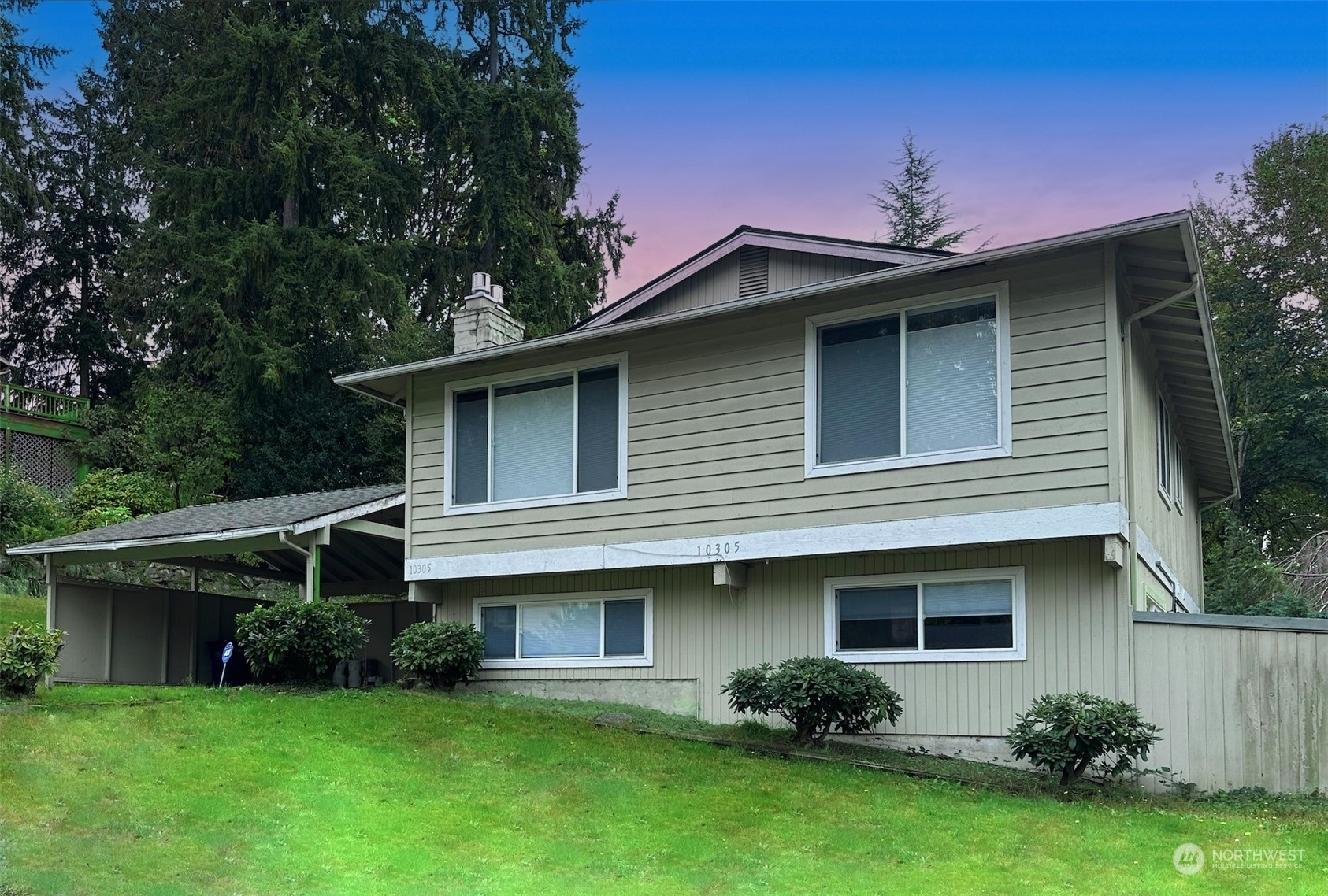 Property Photo: 10305 NE 123rd Place WA 98034