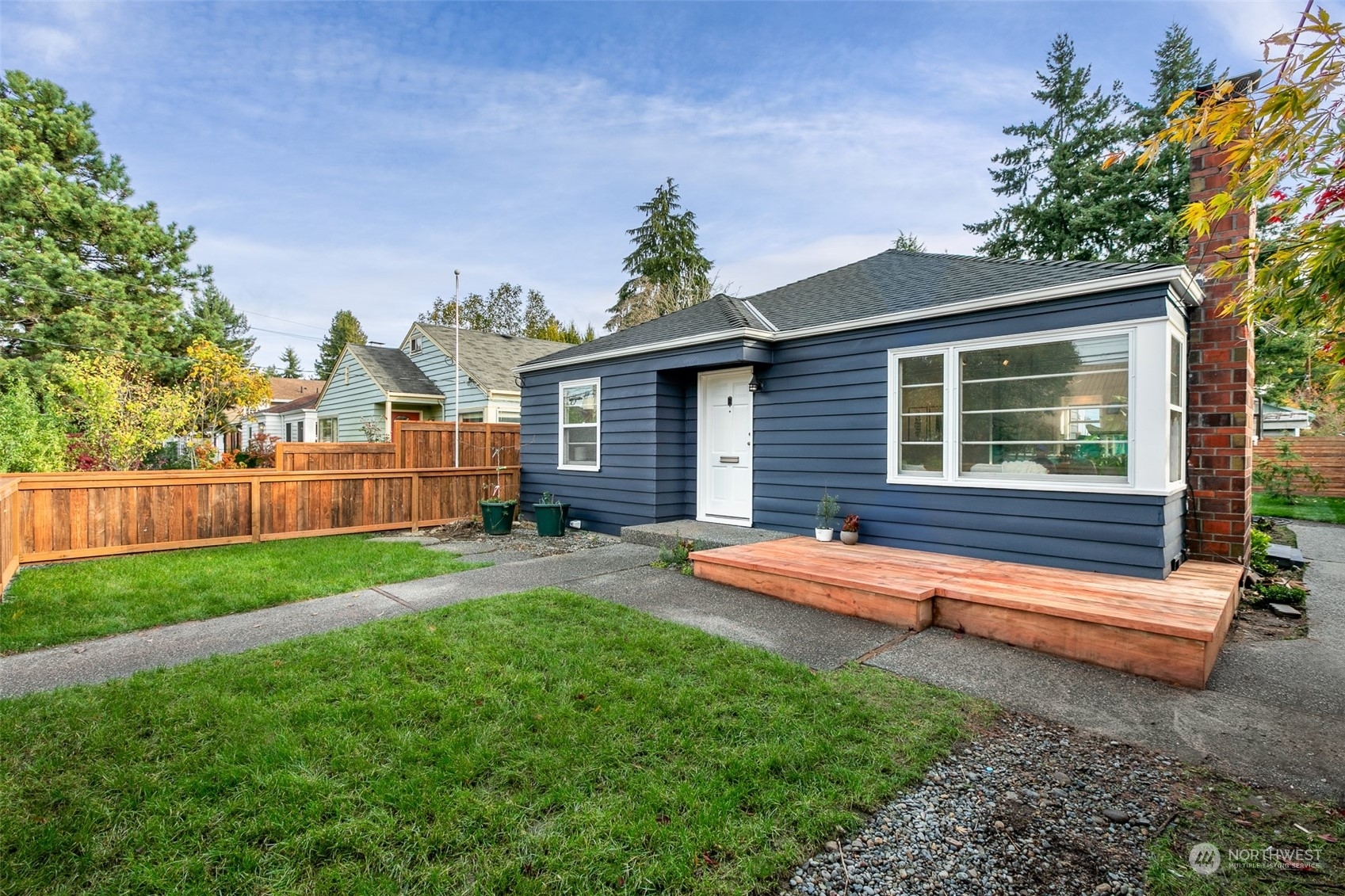 Property Photo:  9512 Mary Avenue NW 1  WA 98117 