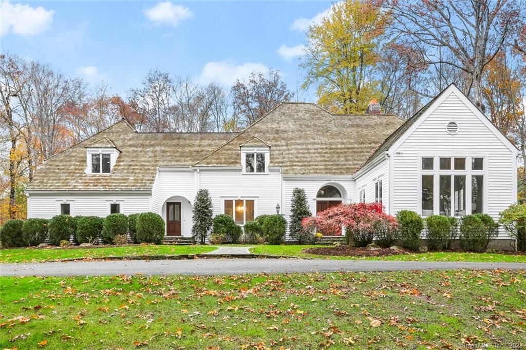 Property Photo: 200 Fence Row Drive CT 06824