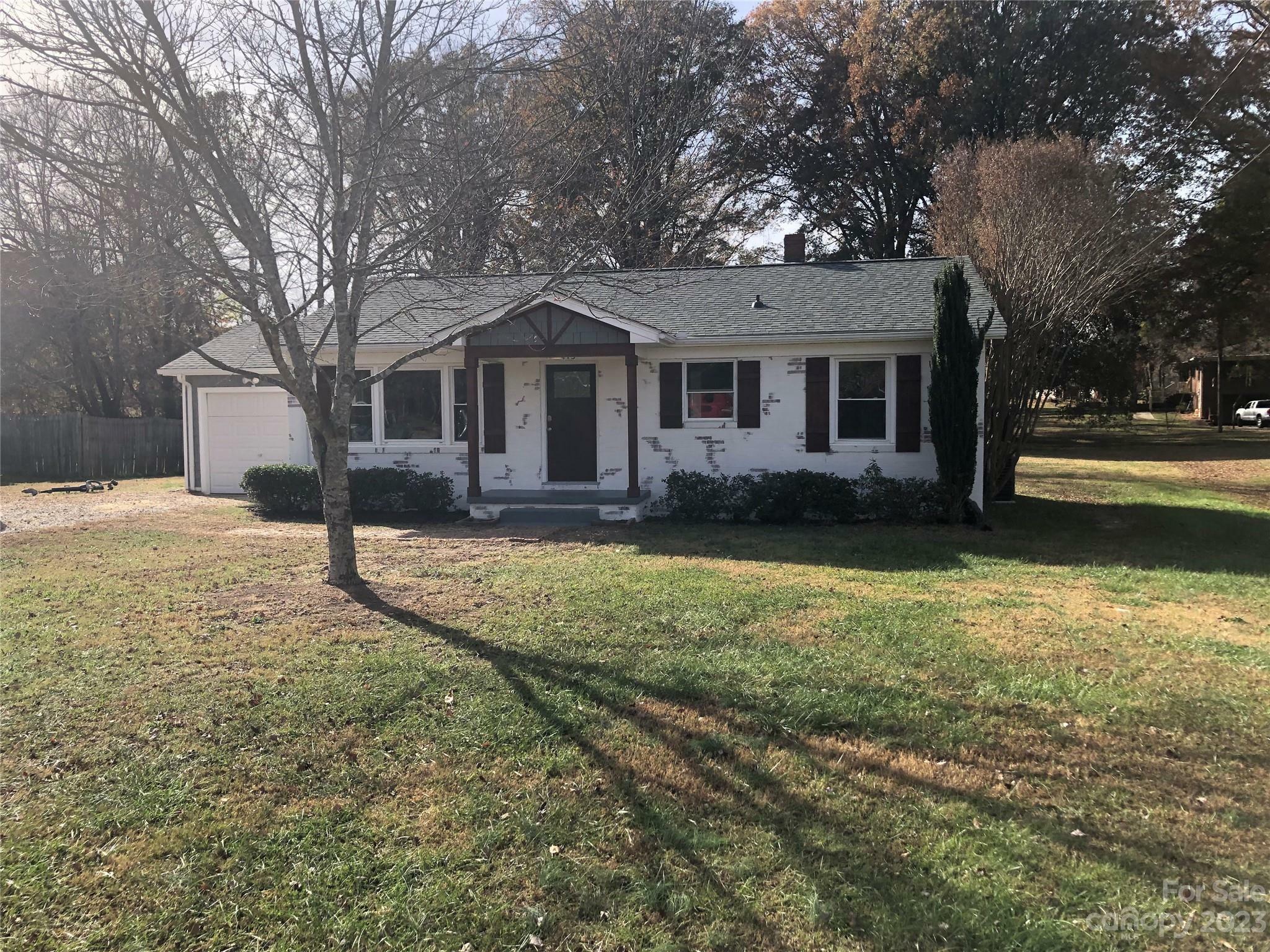 Property Photo:  415 Yadkin Street  NC 28072 