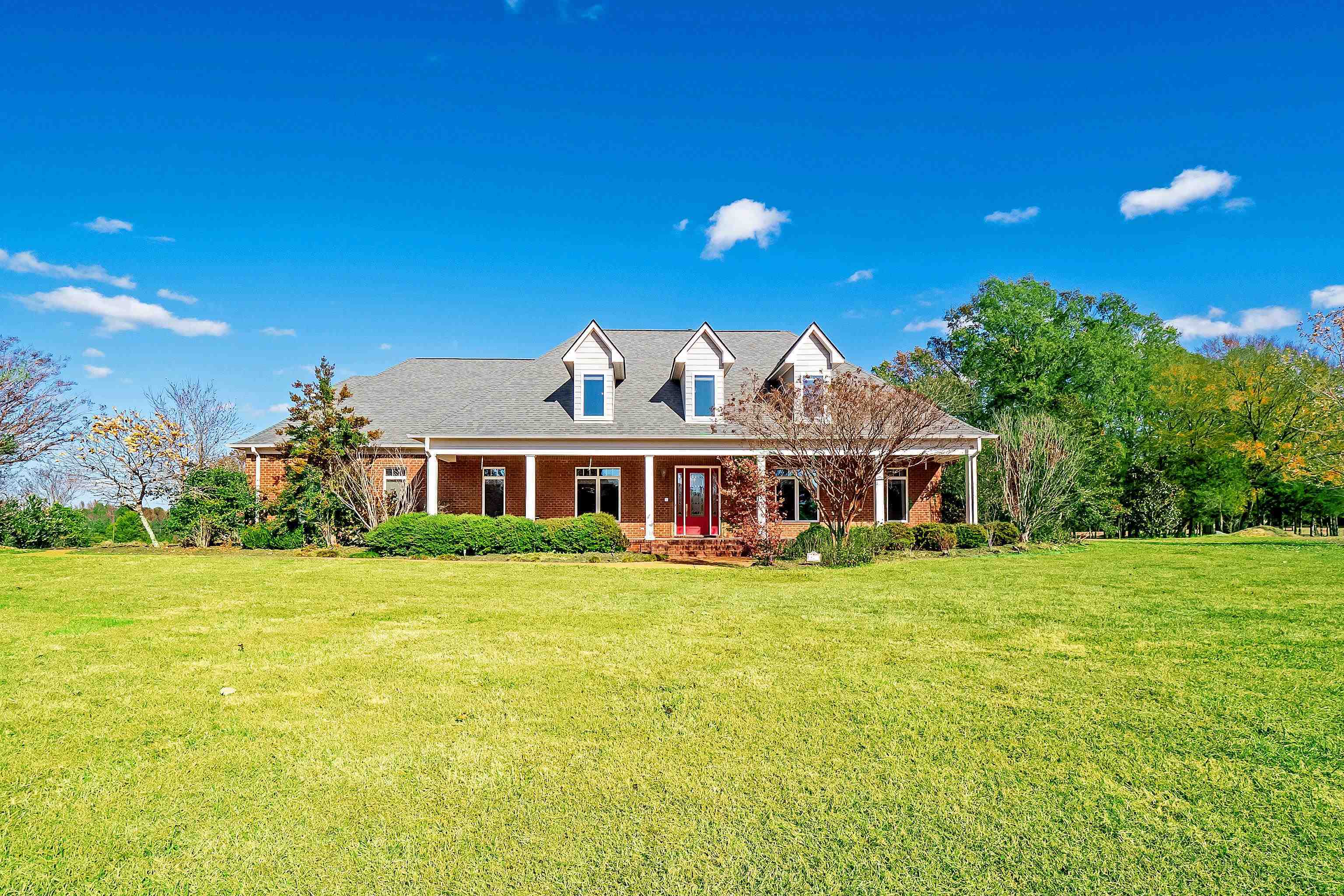 Property Photo:  820 Old State Line Dr  TN 38057 