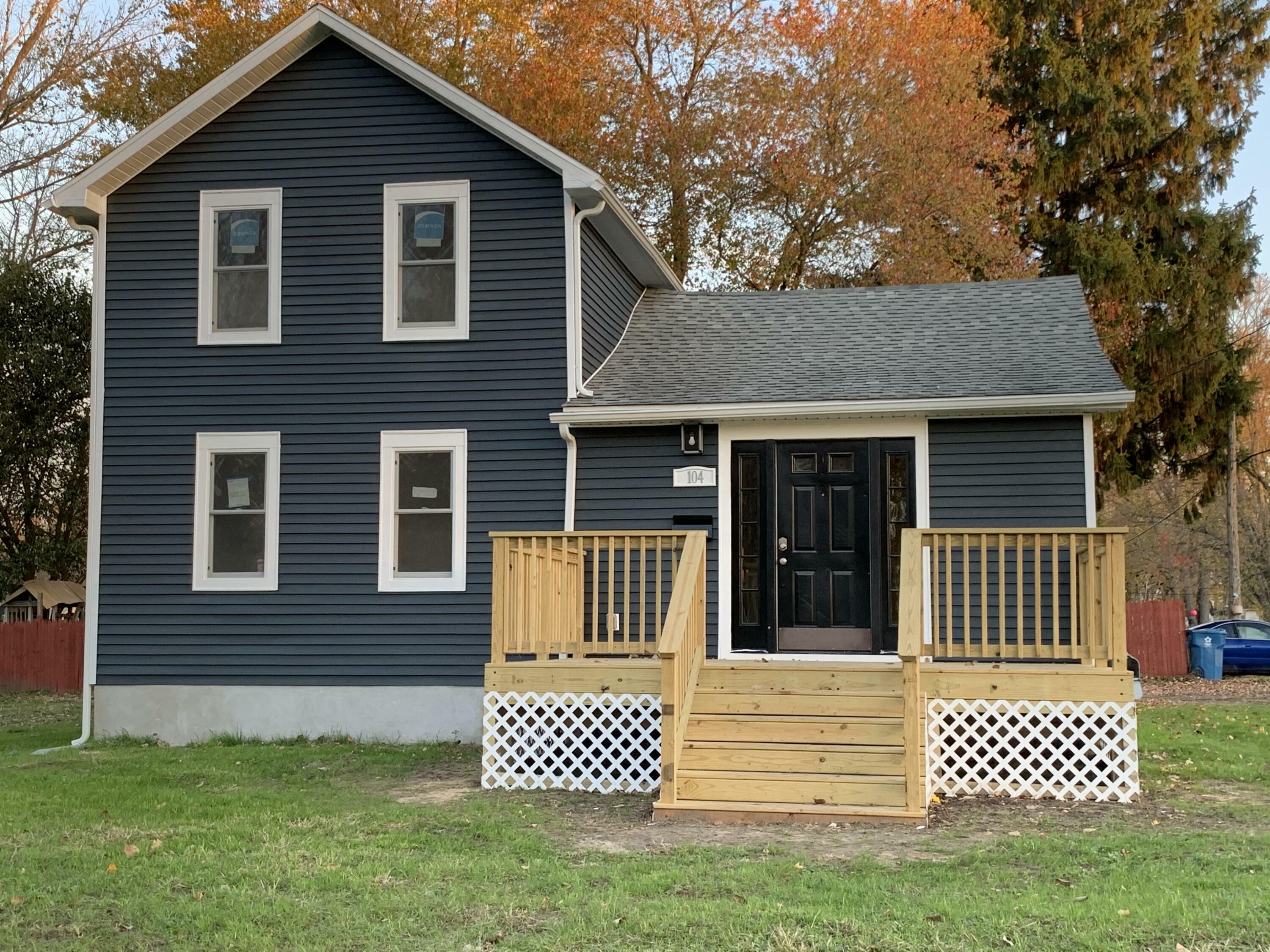 104 Bangor Street  Bangor MI 49013 photo