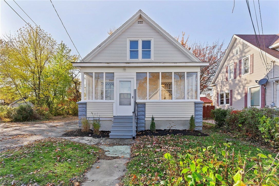 Property Photo:  825 Michigan Avenue  OH 44004 