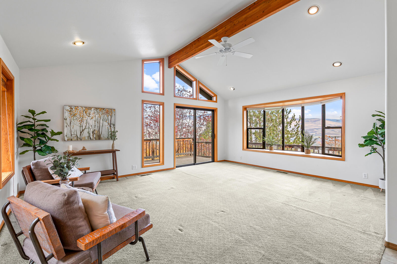 Property Photo:  328 Wimer Street  OR 97520 