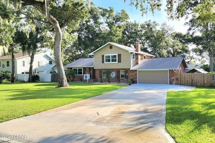 Property Photo:  1519 N Beach Street  FL 32174 