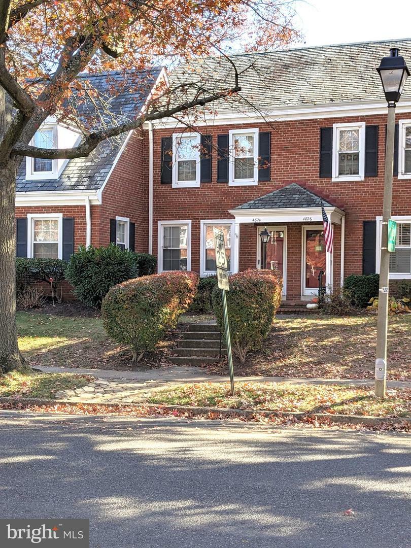 Property Photo: 4824 30th Street S VA 22206