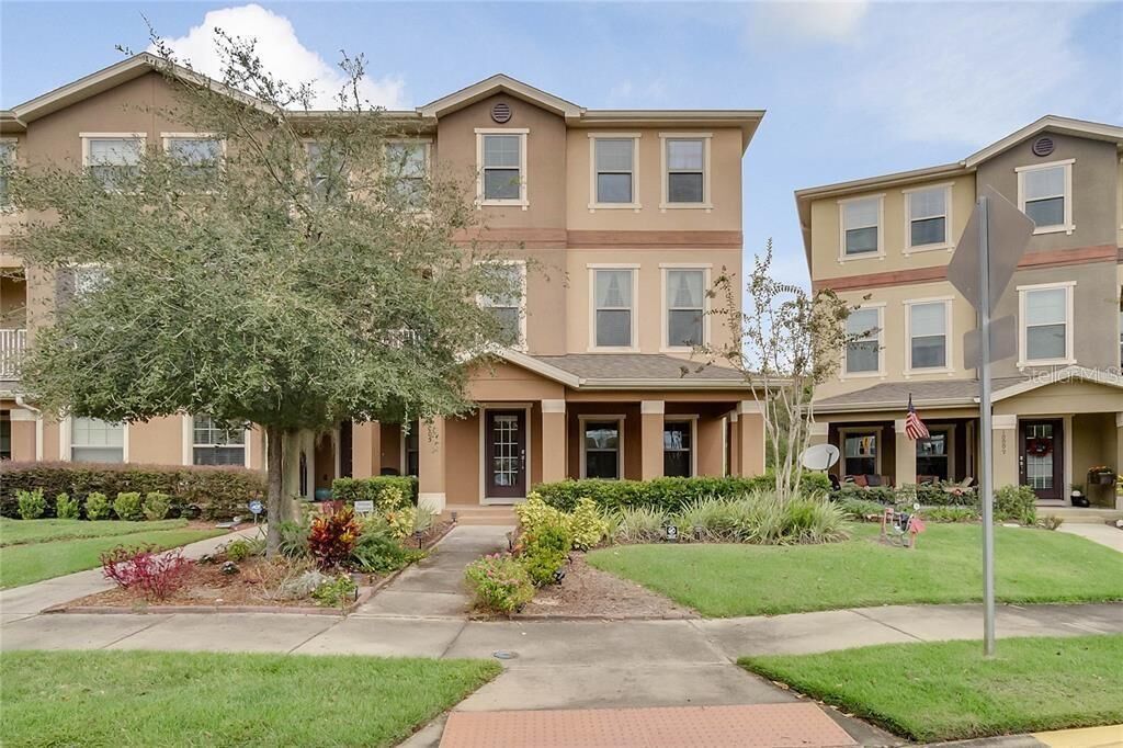 Property Photo: 10005 Town Lake Drive FL 32832