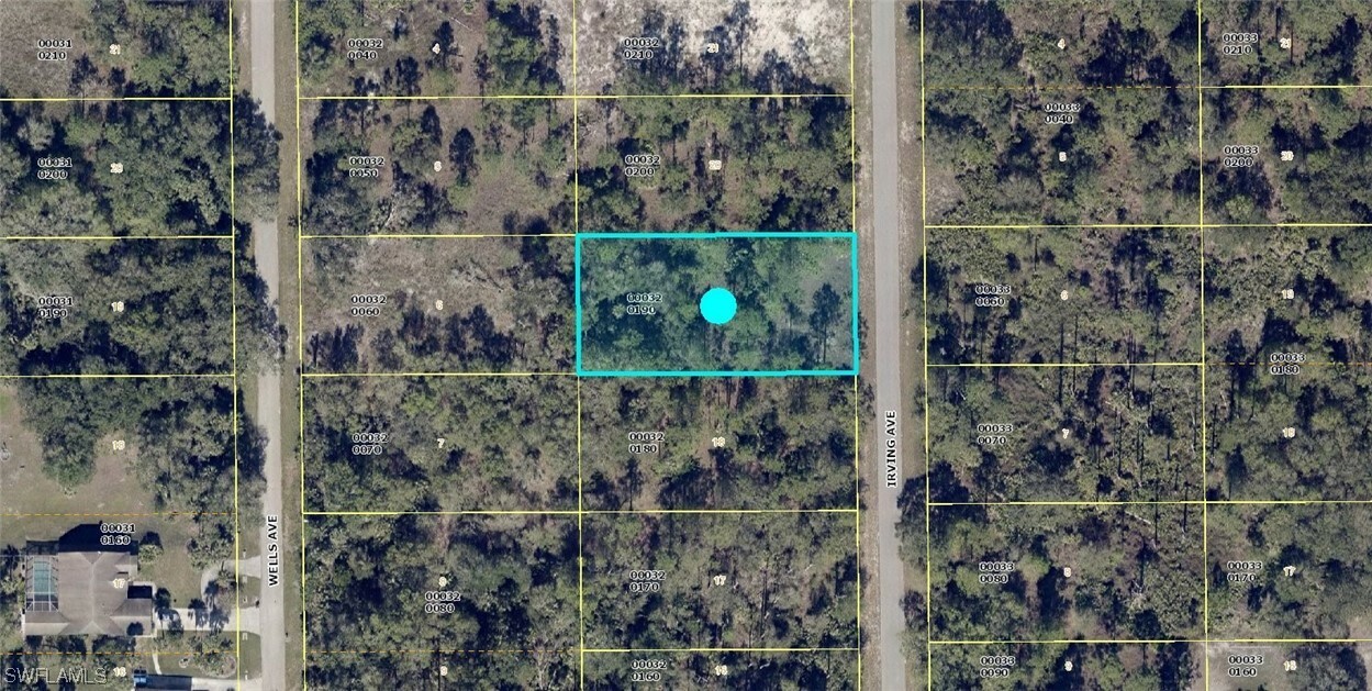 Property Photo:  1013 Irving Avenue  FL 33972 