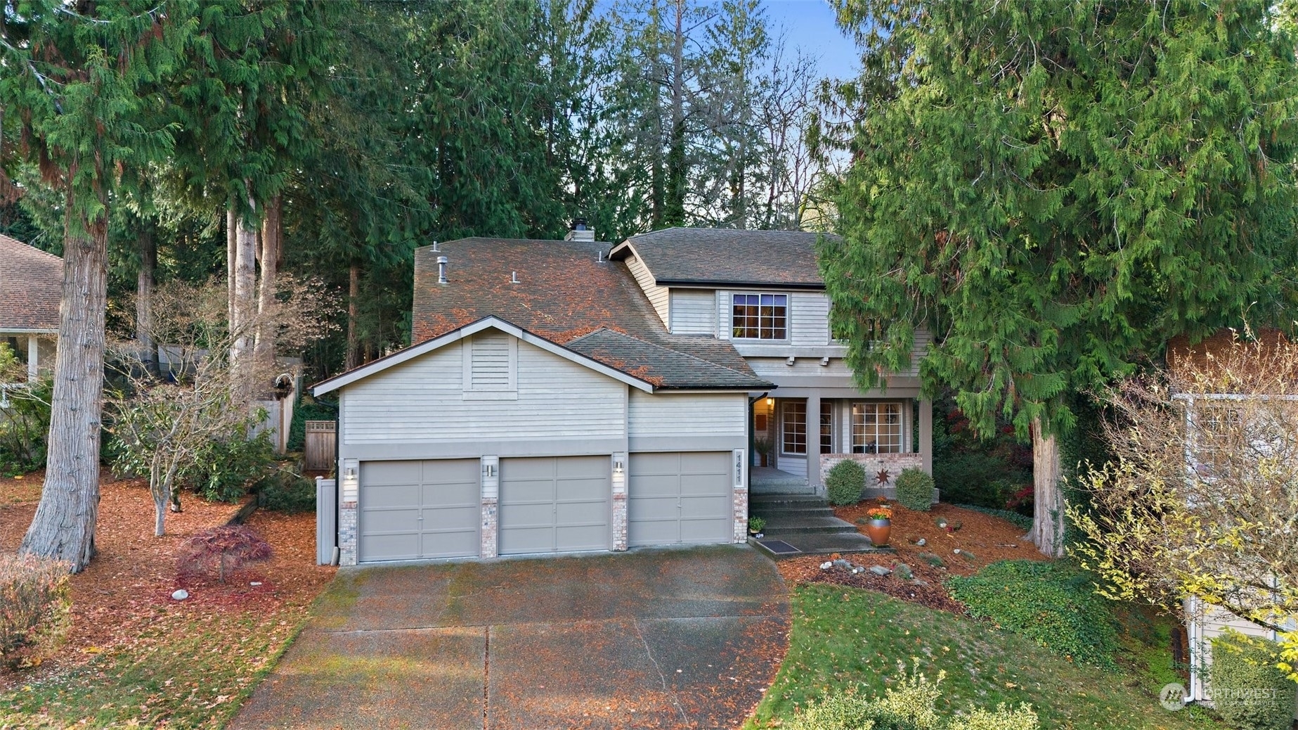 Property Photo: 1411 228th Court NE WA 98074
