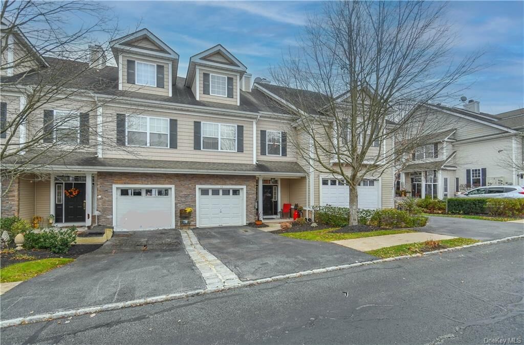 Property Photo:  50 Putters Way  NY 10940 