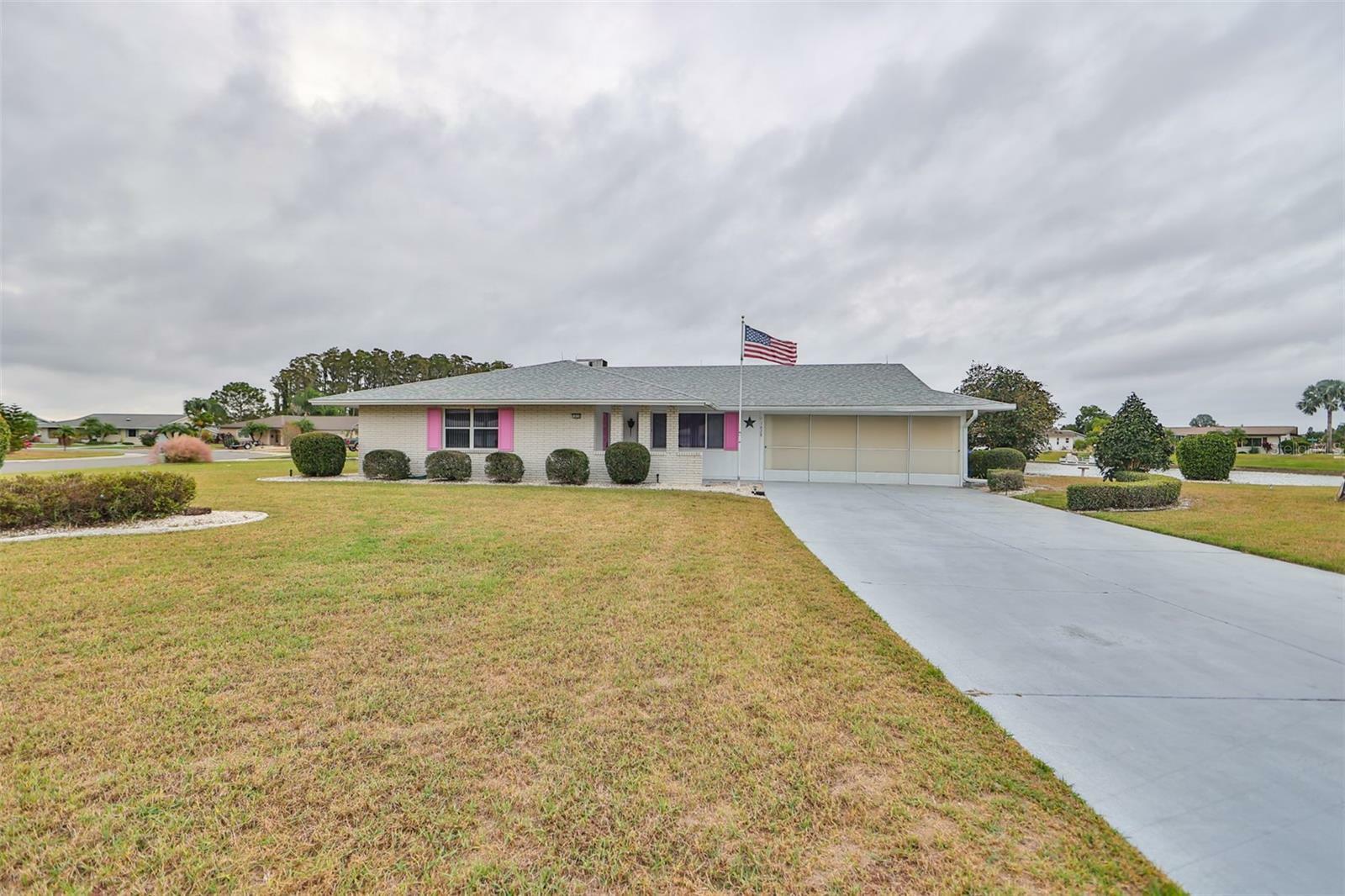 Property Photo:  1628 Vincennes Drive  FL 33573 