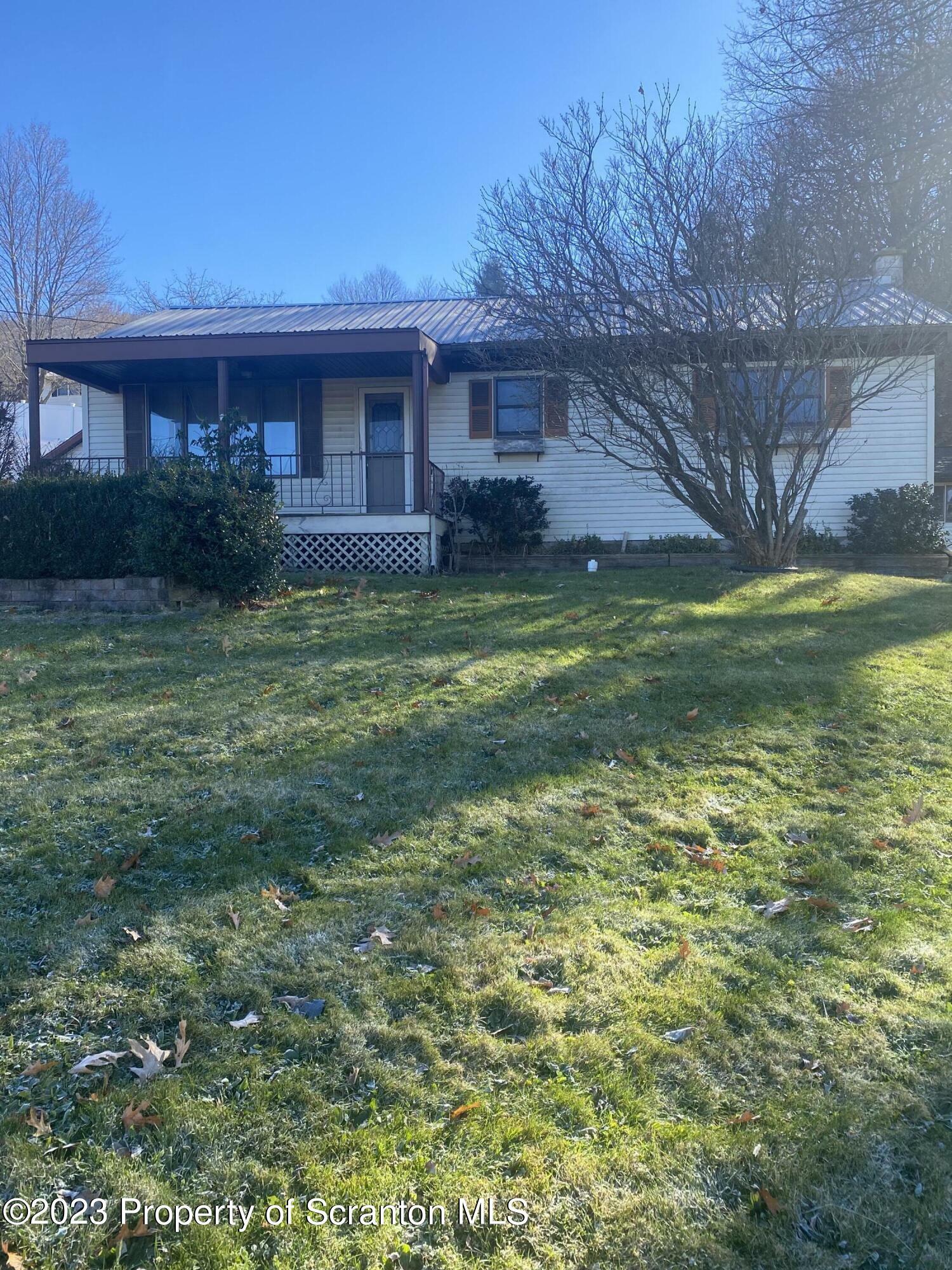 Property Photo:  170 Green Grove Road  PA 18447 